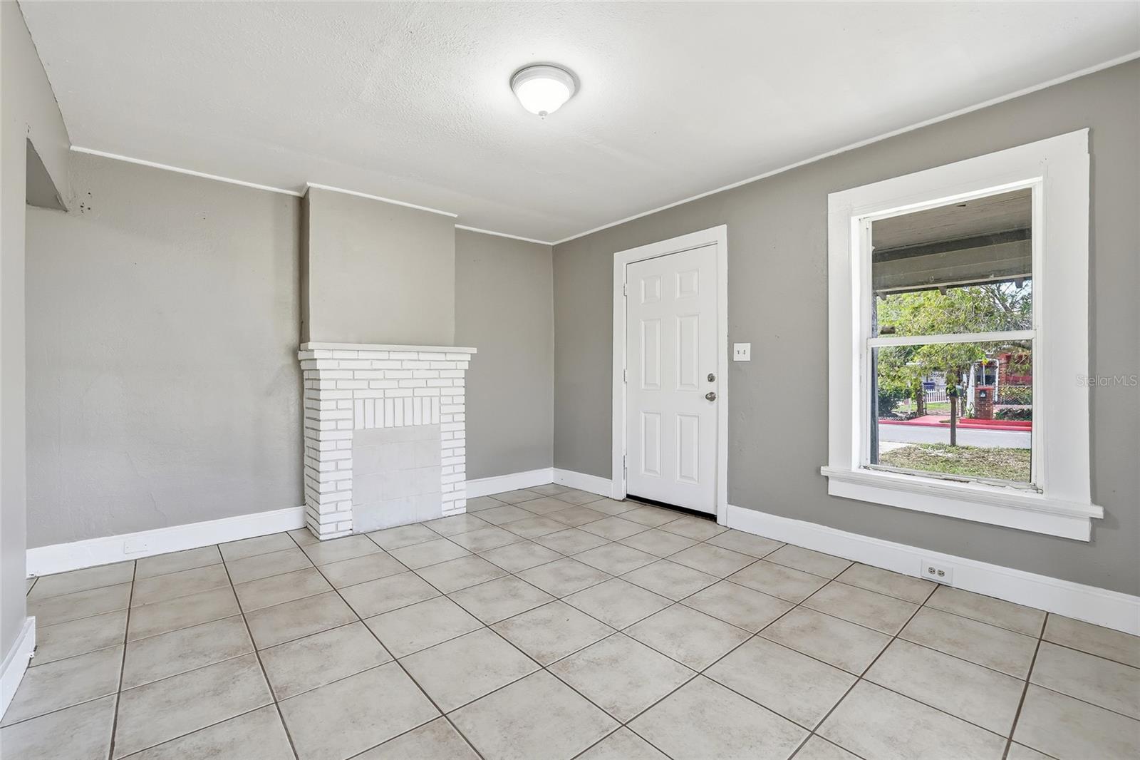 Image 8 of 28 For 709 Virginia Avenue