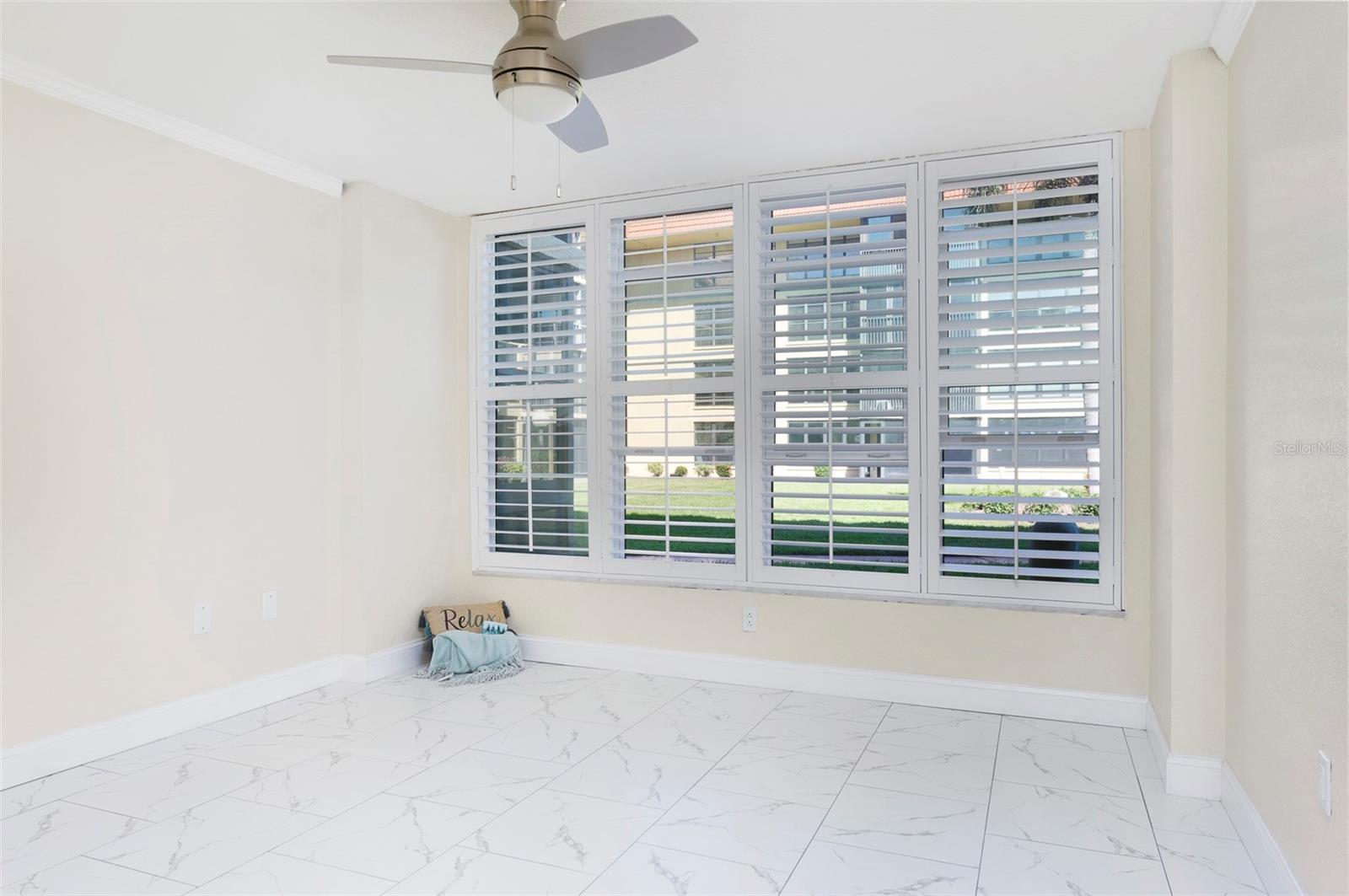 Image 22 of 62 For 19701 Gulf Boulevard 127