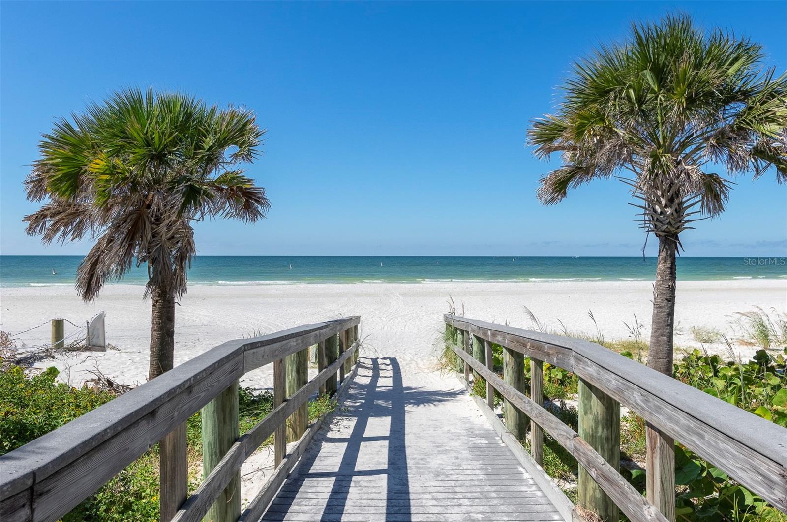 Image 61 of 62 For 19701 Gulf Boulevard 127