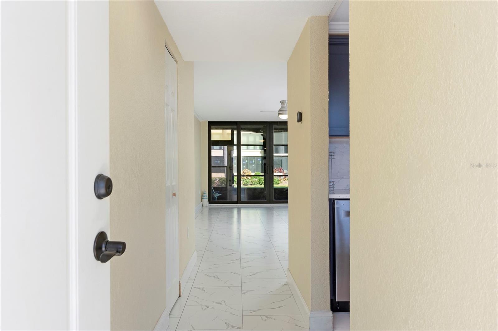 Image 8 of 62 For 19701 Gulf Boulevard 127