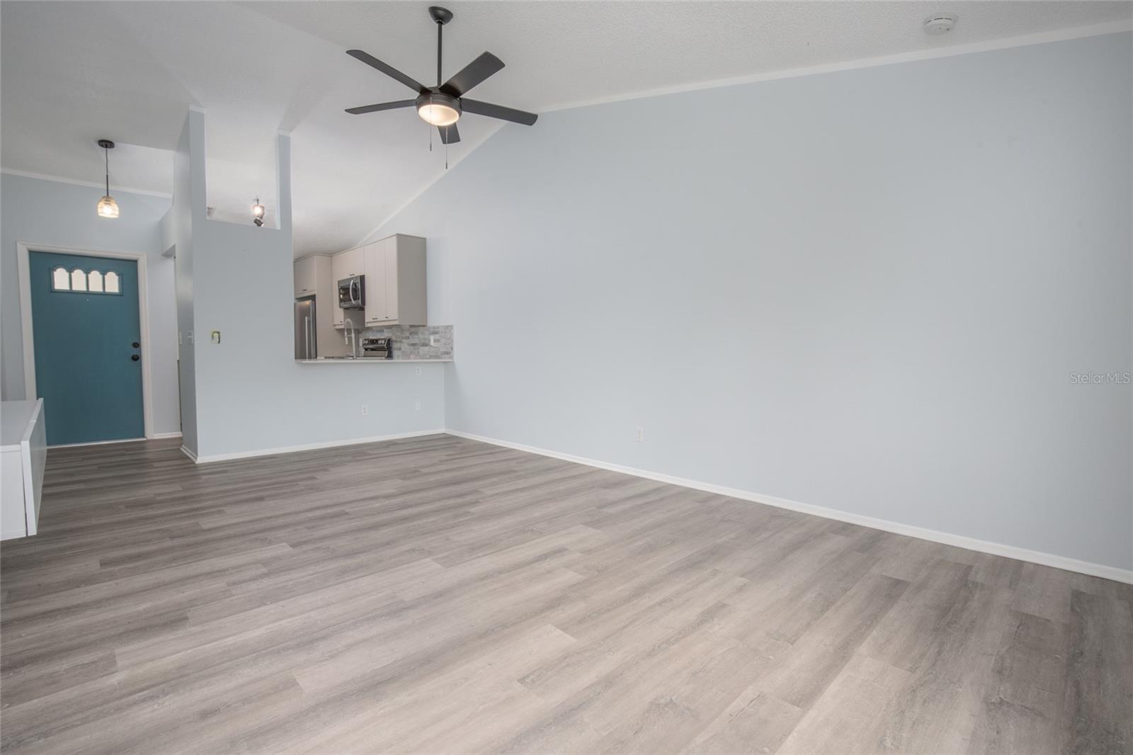 Image 11 of 28 For 3196 Cloverplace Drive