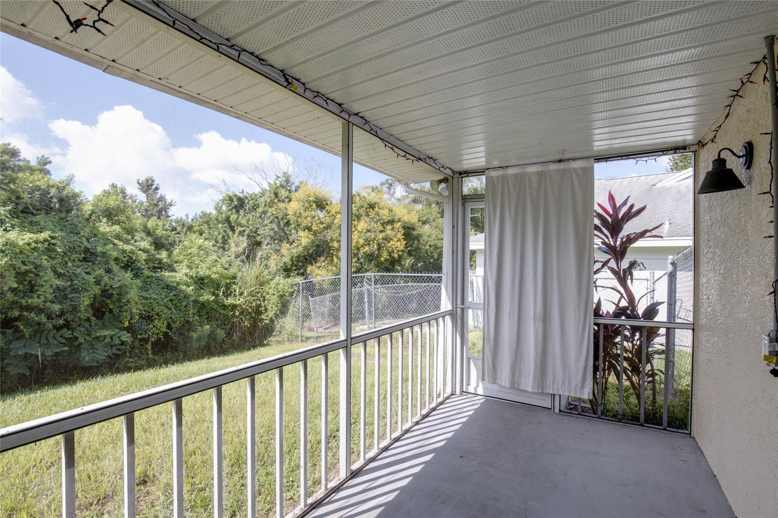 Image 9 of 28 For 3196 Cloverplace Drive