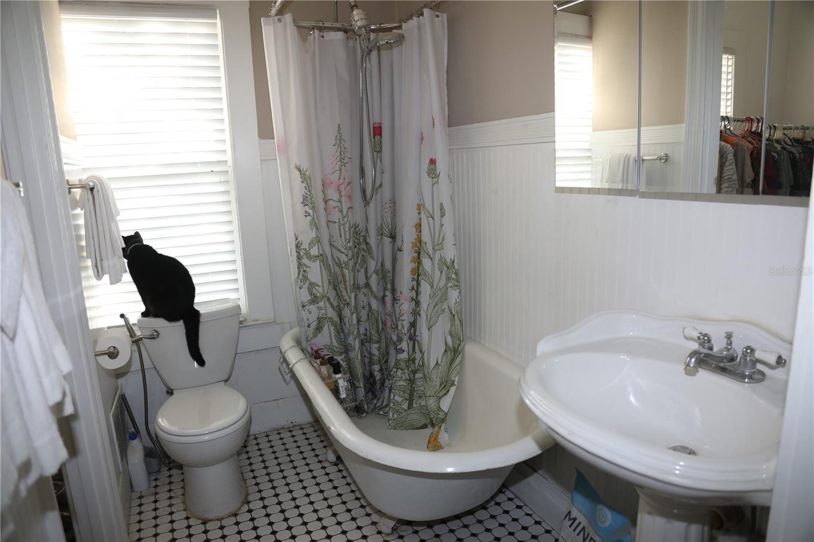 Image 13 of 45 For 8410 Mitchell Avenue