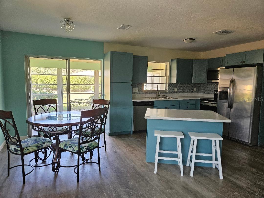 Image 13 of 72 For 901 Hendon Court 0