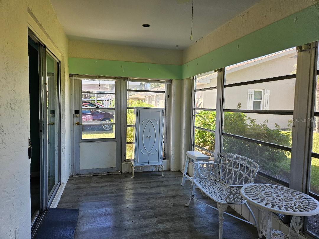 Image 17 of 72 For 901 Hendon Court 0