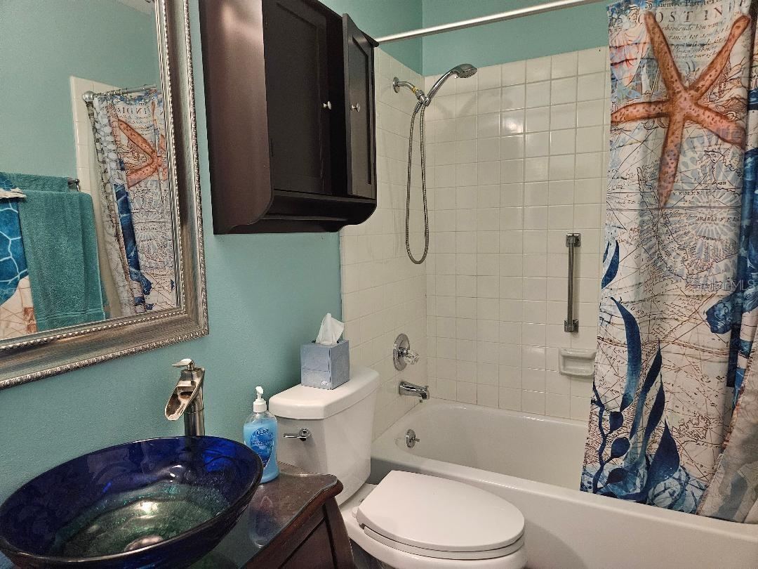 Image 29 of 72 For 901 Hendon Court 0