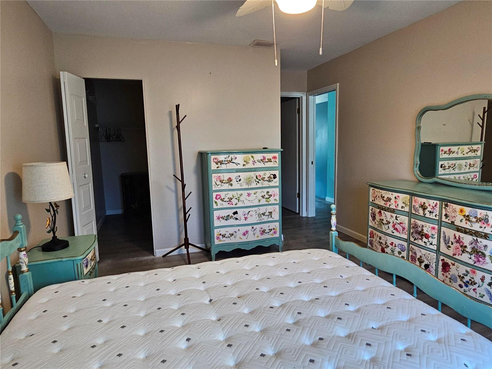 Image 33 of 72 For 901 Hendon Court 0