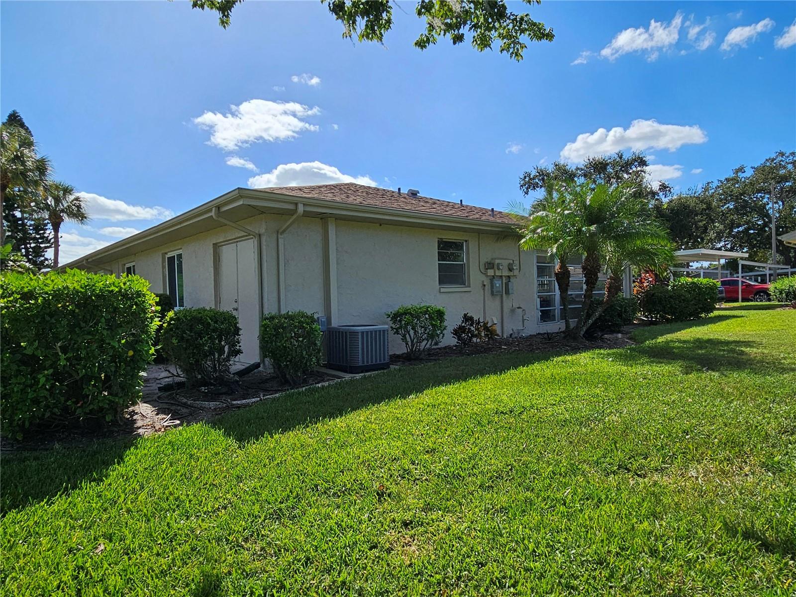 Image 7 of 72 For 901 Hendon Court 0