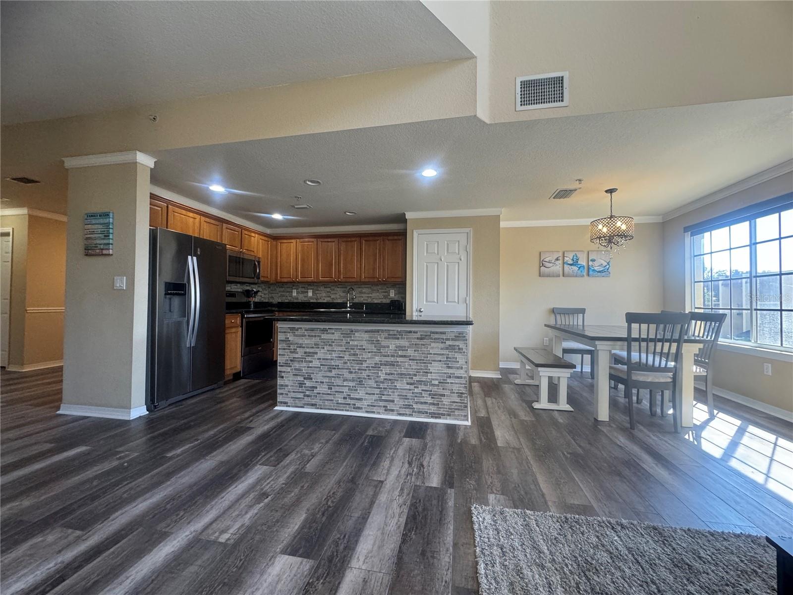 Image 28 of 42 For 118 Obrien Street 118