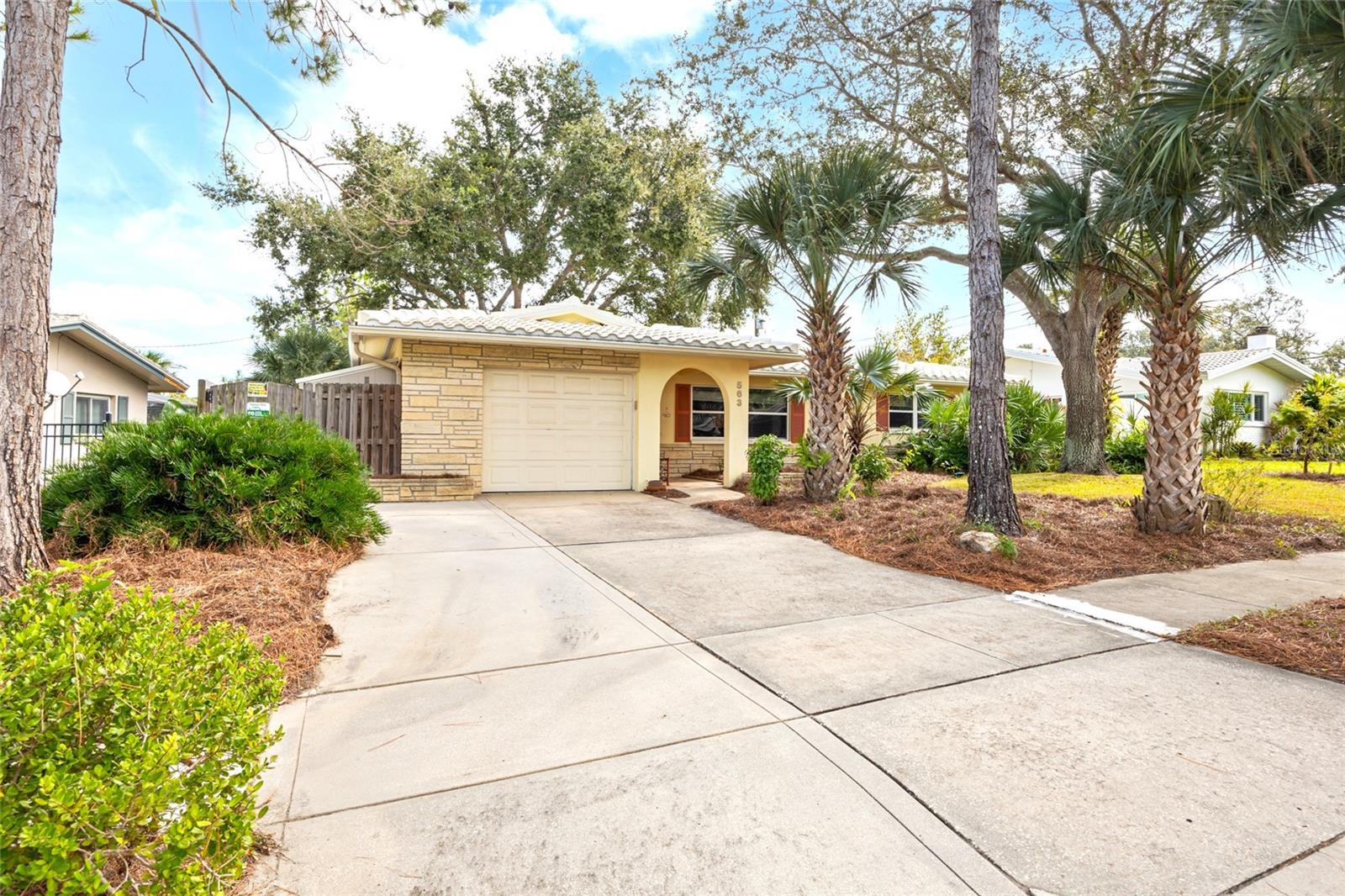 Image 14 of 60 For 563 Gershwin Drive