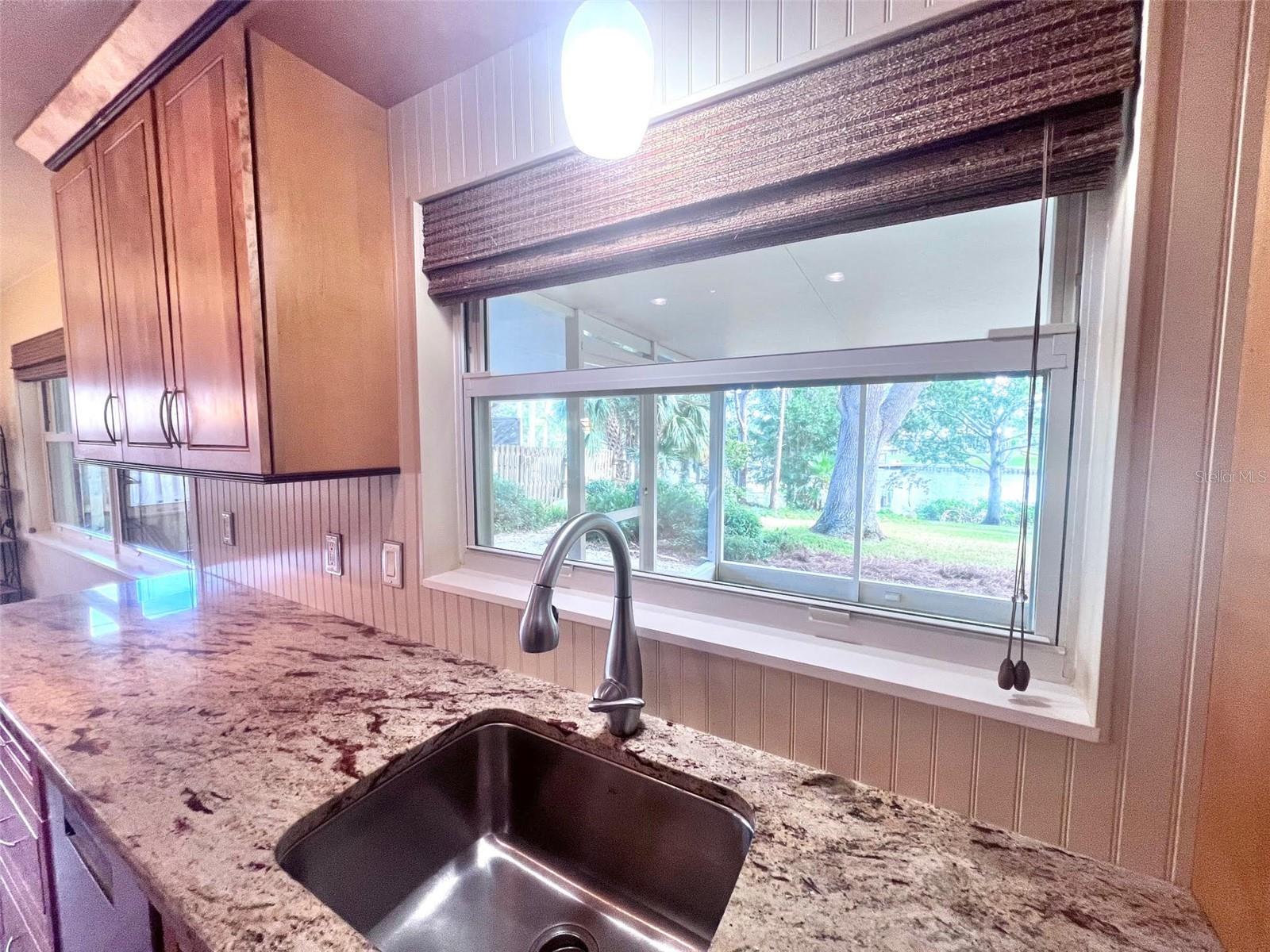 Image 22 of 60 For 563 Gershwin Drive