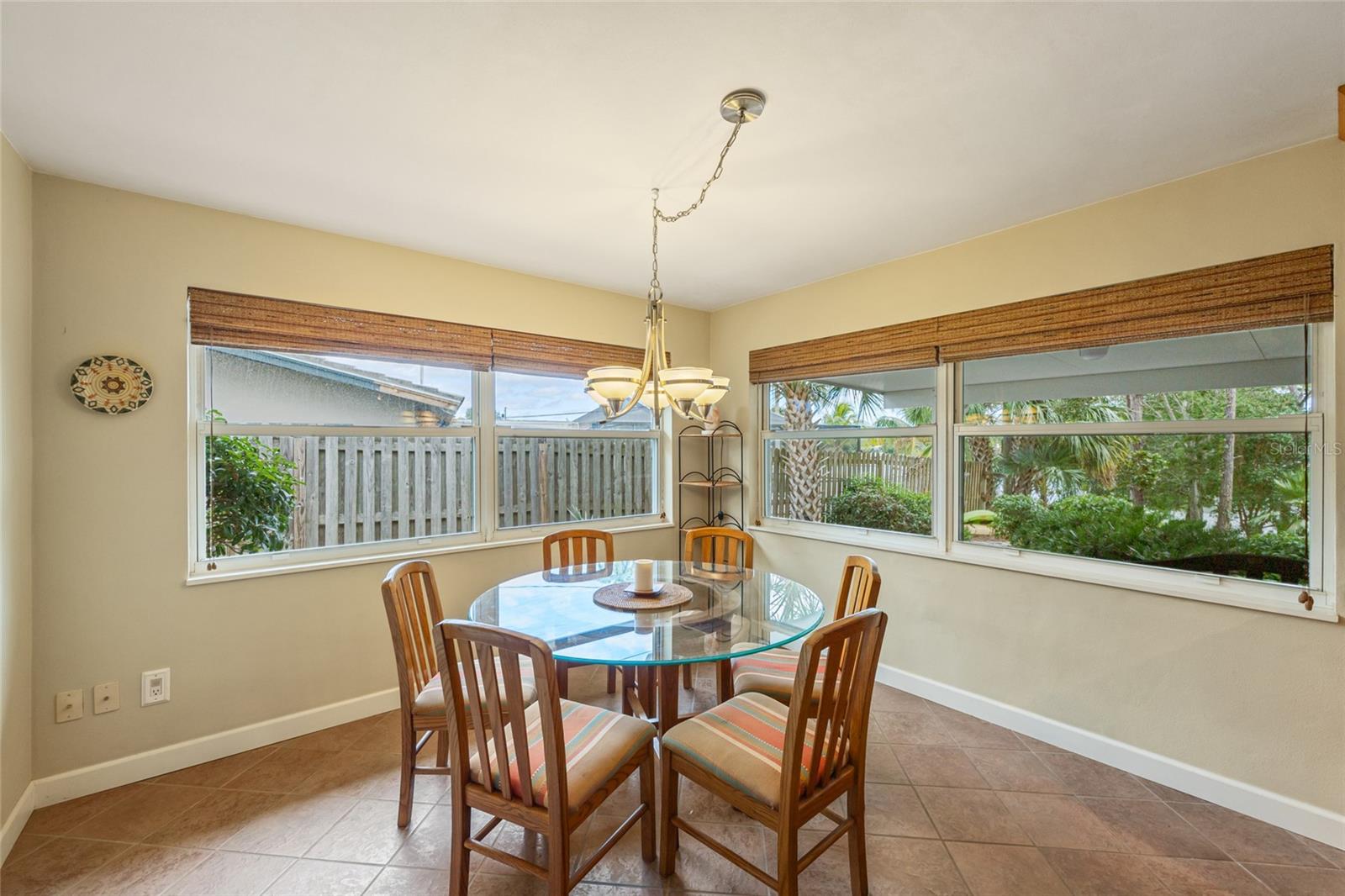 Image 24 of 60 For 563 Gershwin Drive