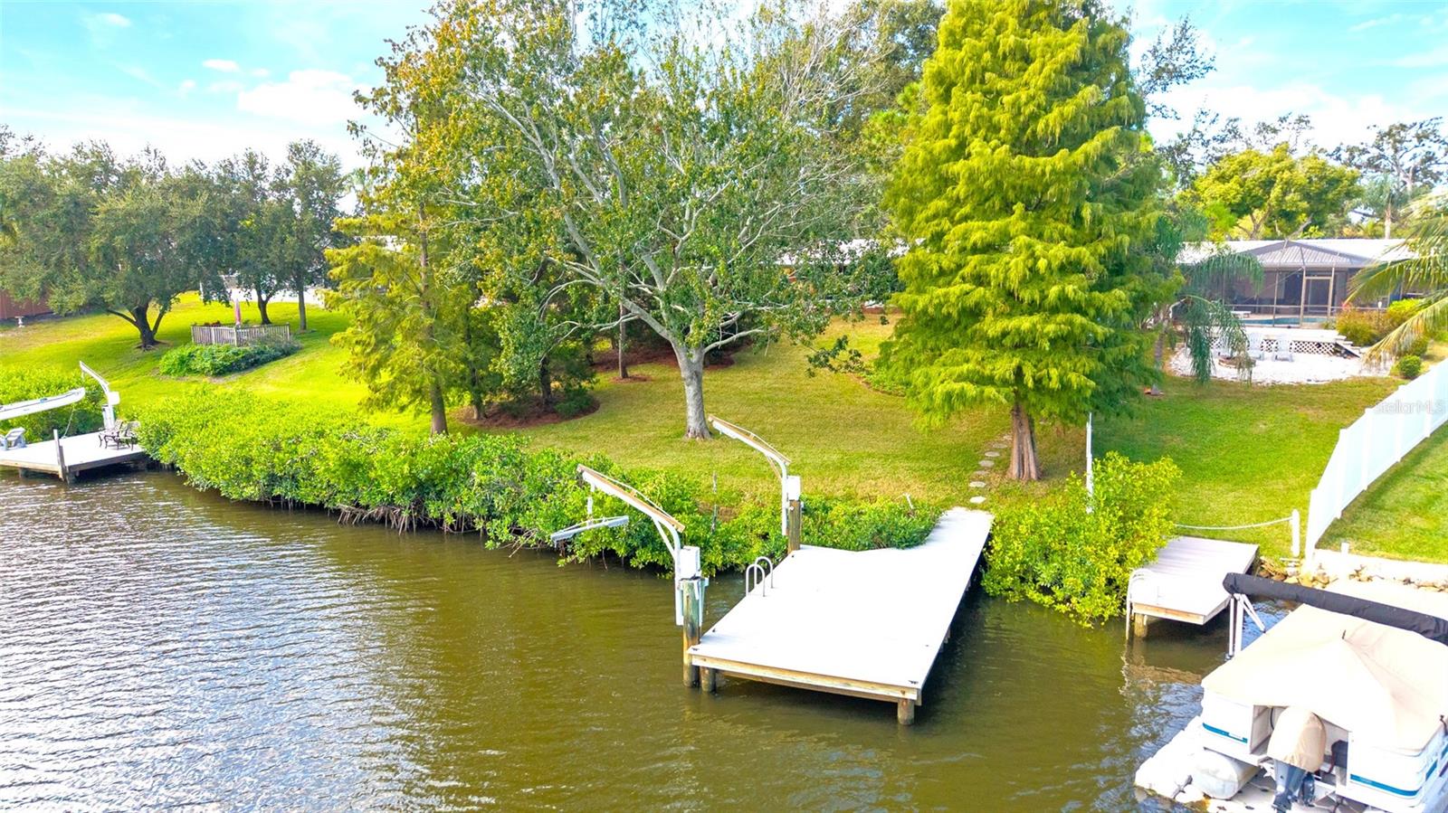 Image 7 of 60 For 563 Gershwin Drive