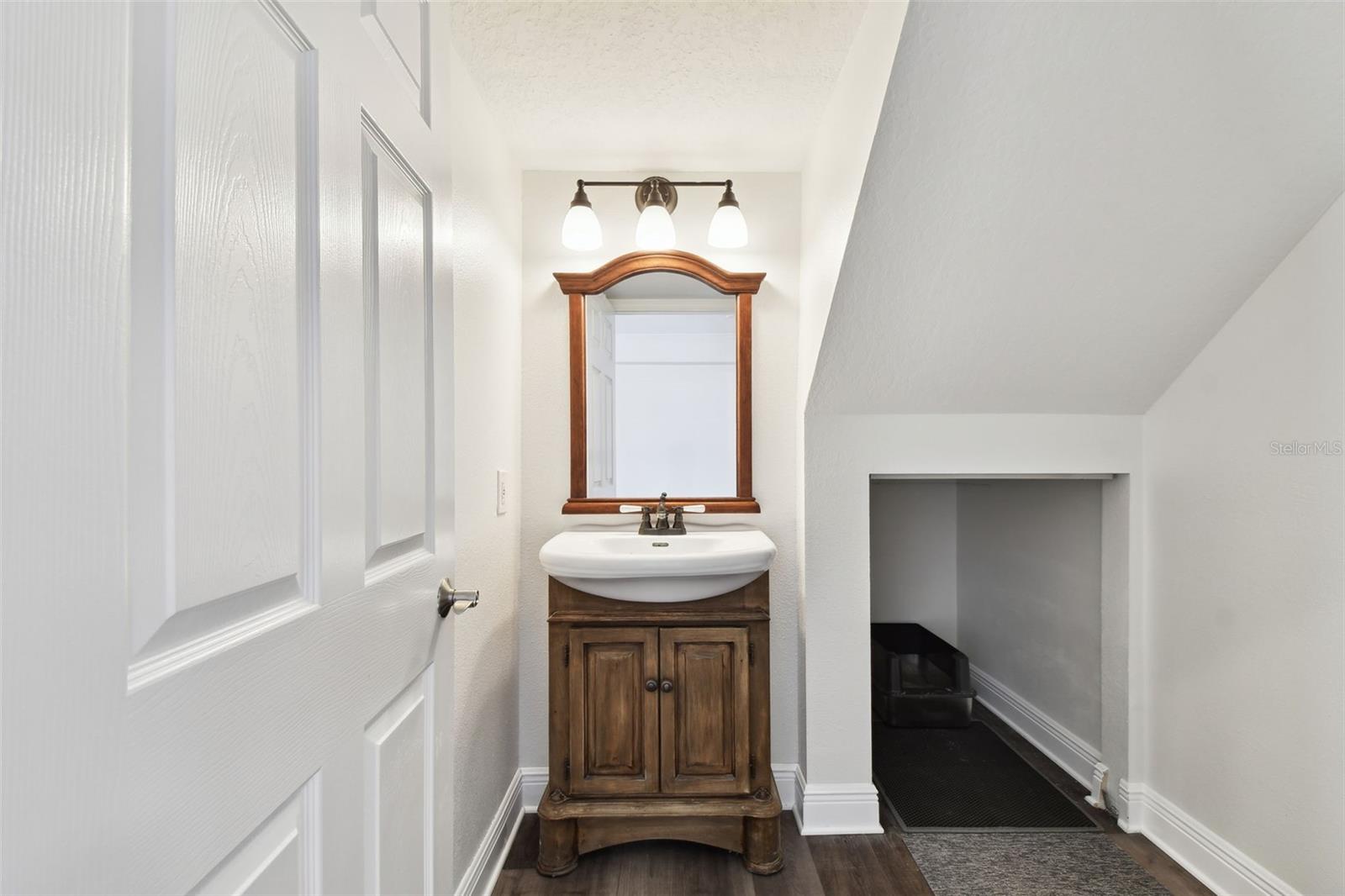 Image 13 of 60 For 4304 Harbor House Drive