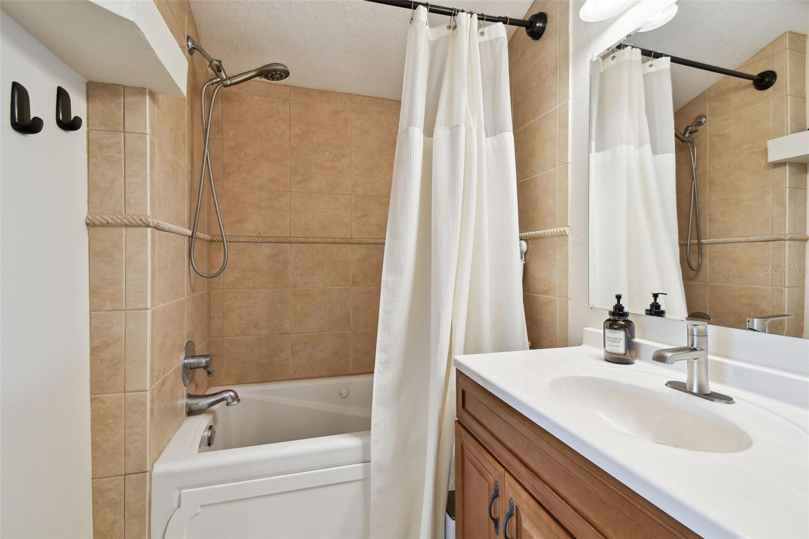 Image 31 of 60 For 4304 Harbor House Drive