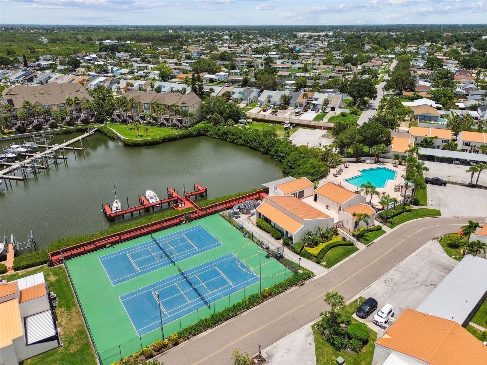 Image 49 of 60 For 4304 Harbor House Drive