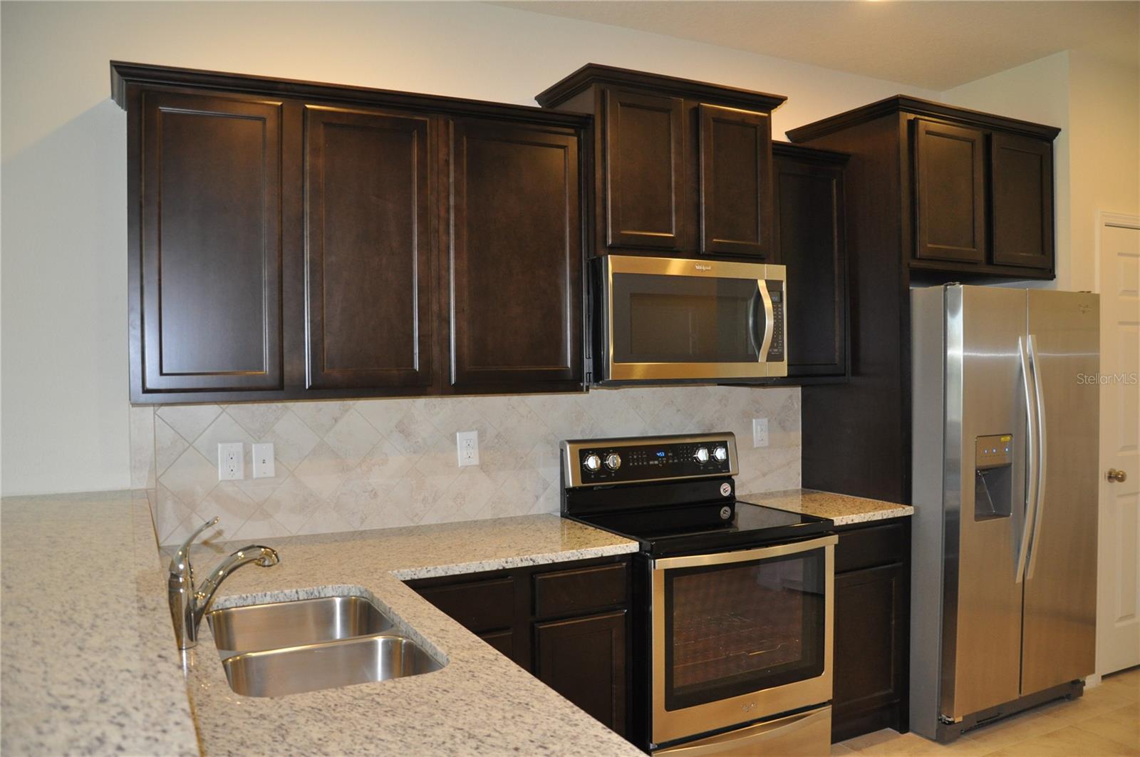 Image 3 of 15 For 4814 White Sanderling Court