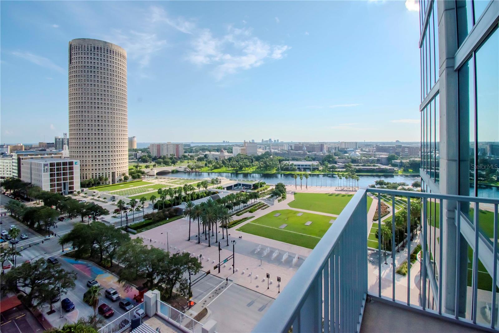 Image 13 of 26 For 777 Ashley Drive 1204