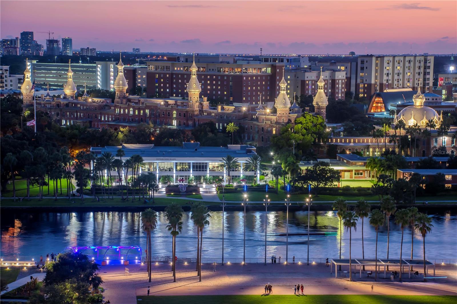 Image 23 of 26 For 777 Ashley Drive 1204