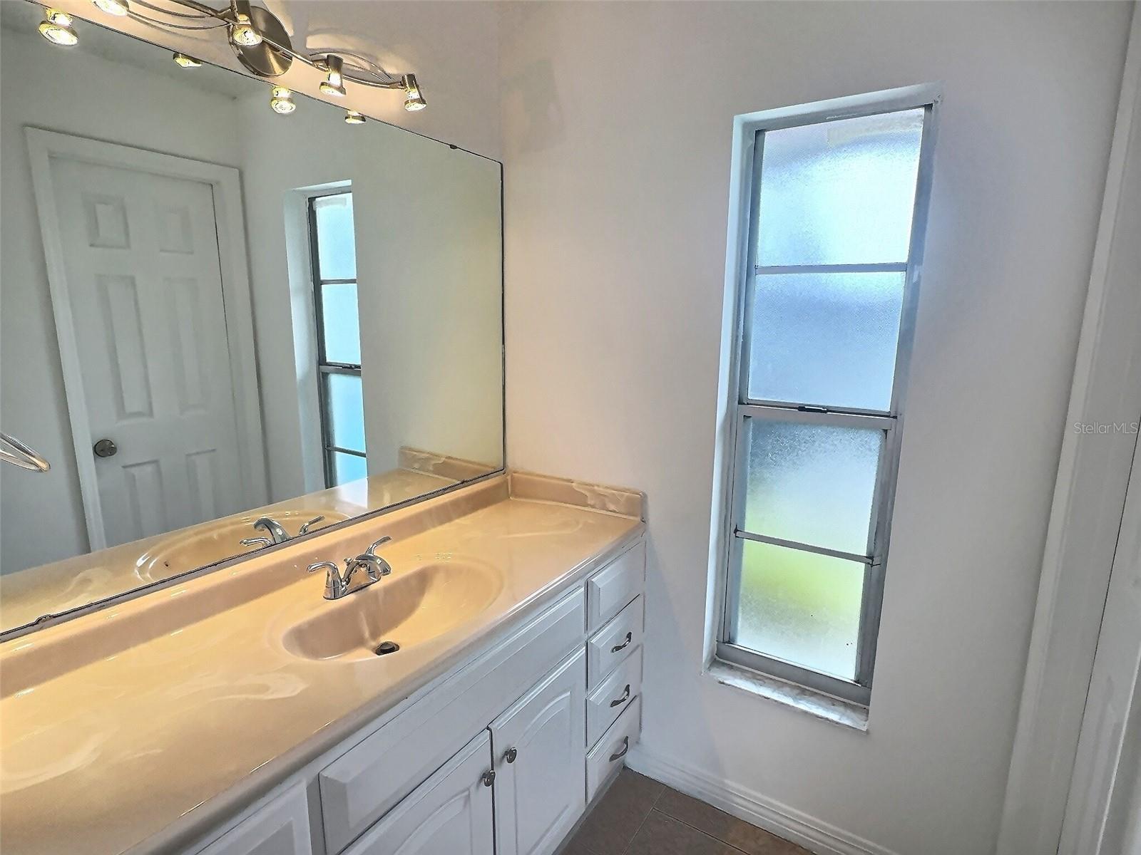 Image 7 of 11 For 3121 Arrow Drive