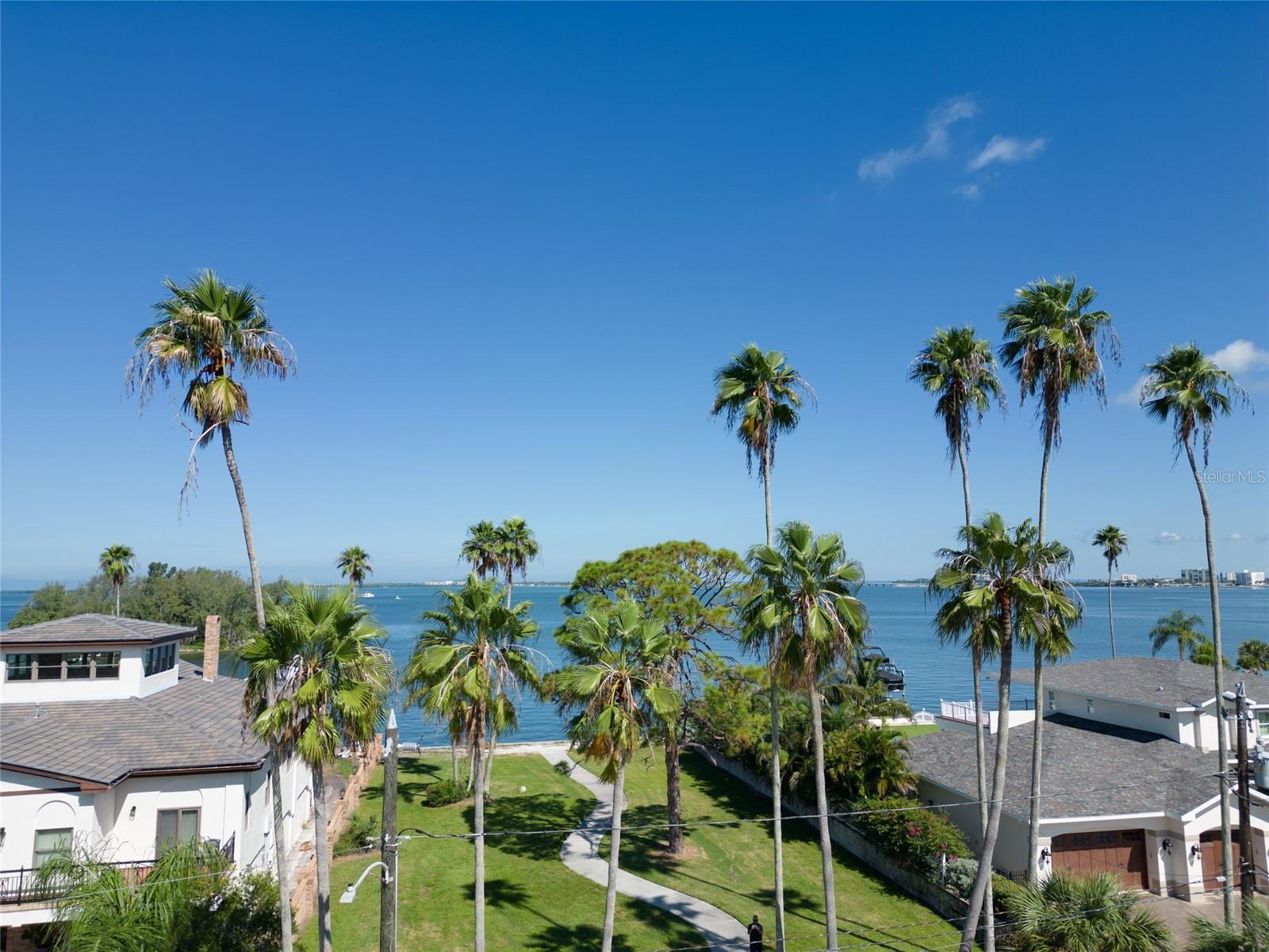 Image 5 of 48 For 1794 Santa Barbara Dr