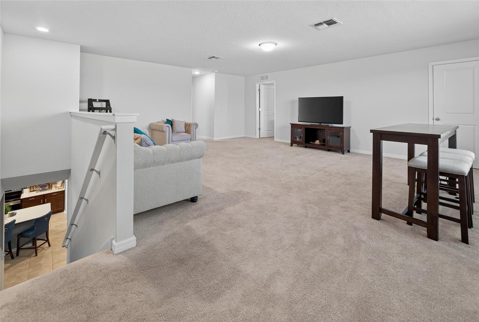 Image 17 of 41 For 1015 Golden Shiner Avenue