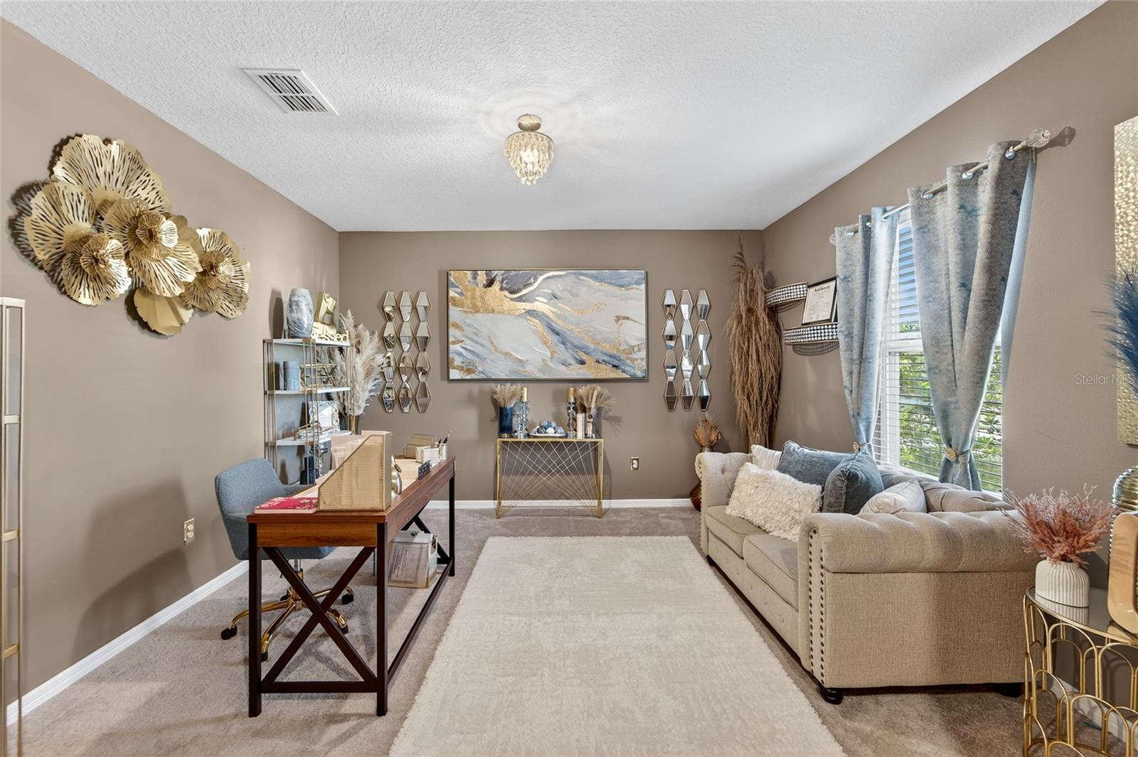 Image 21 of 41 For 1015 Golden Shiner Avenue