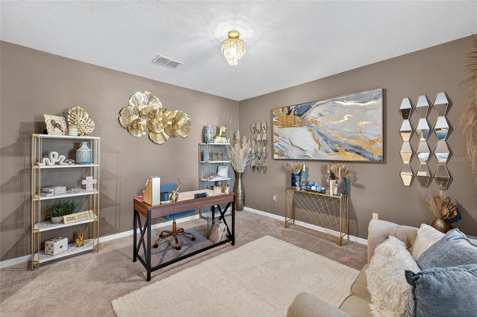 Image 22 of 41 For 1015 Golden Shiner Avenue