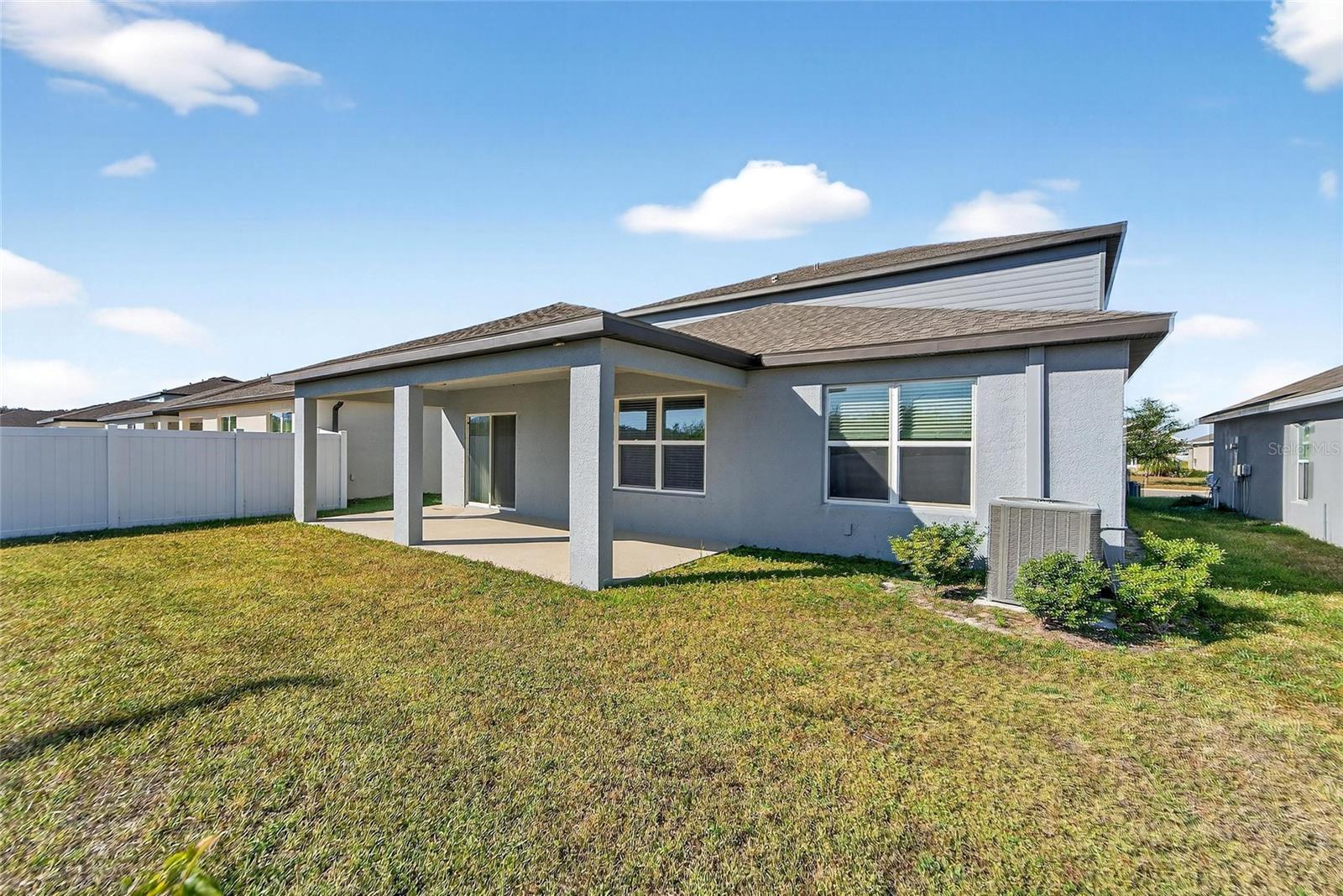 Image 31 of 41 For 1015 Golden Shiner Avenue