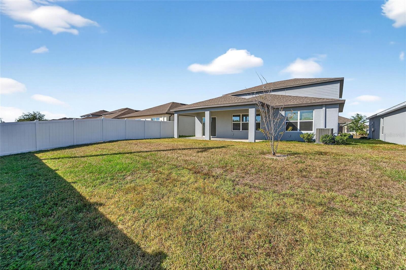 Image 32 of 41 For 1015 Golden Shiner Avenue