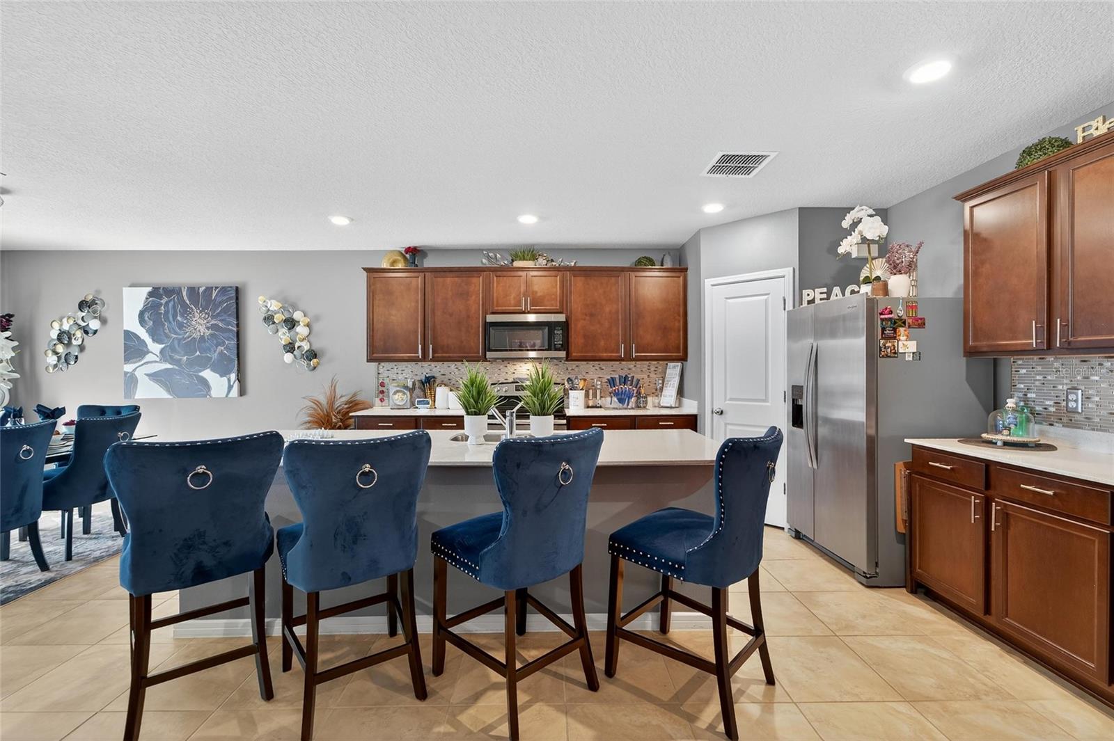 Image 37 of 41 For 1015 Golden Shiner Avenue