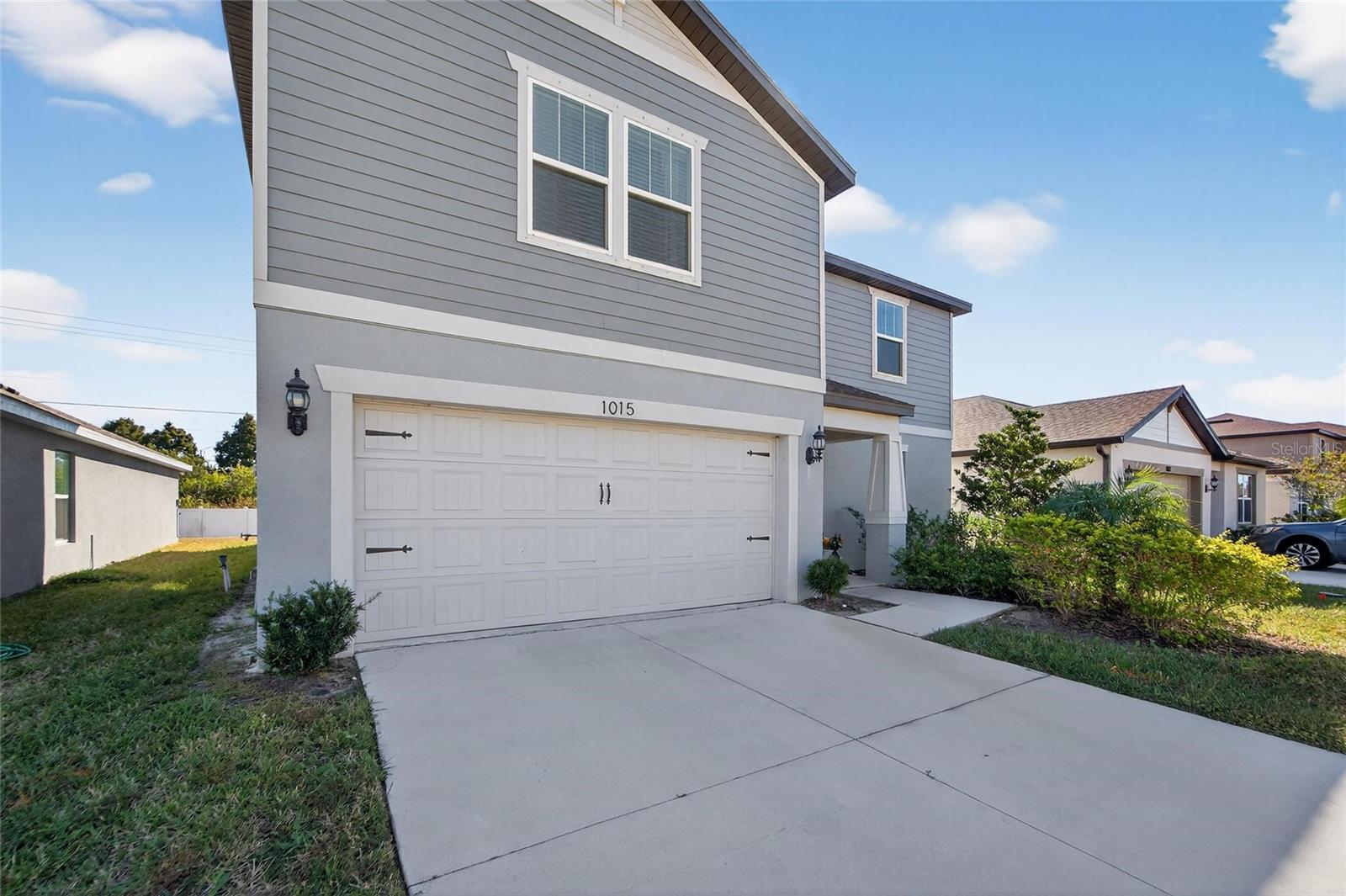 Image 4 of 41 For 1015 Golden Shiner Avenue