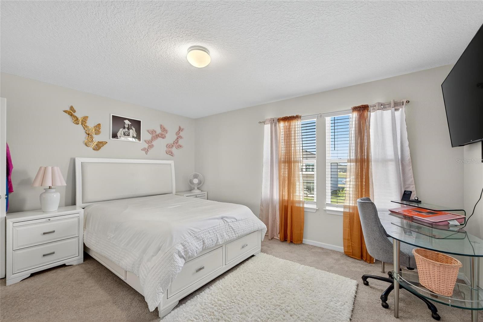 Image 8 of 41 For 1015 Golden Shiner Avenue