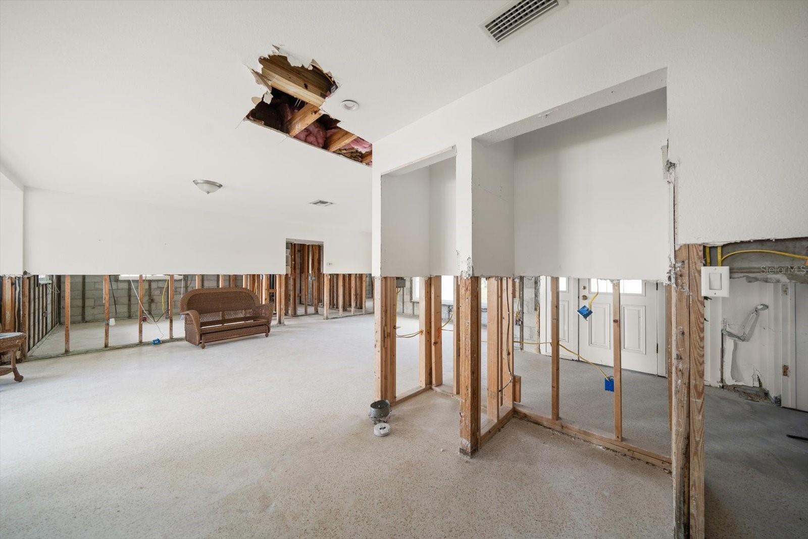 Image 20 of 45 For 2031 20th Avenue Parkway