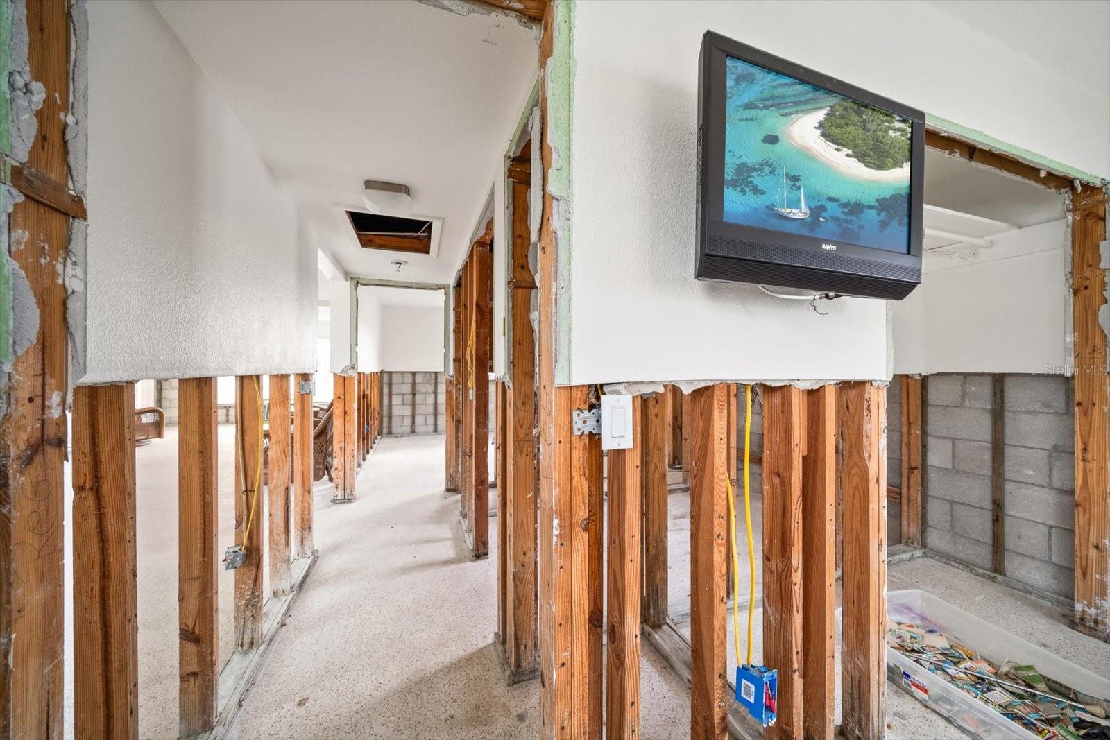 Image 26 of 45 For 2031 20th Avenue Parkway