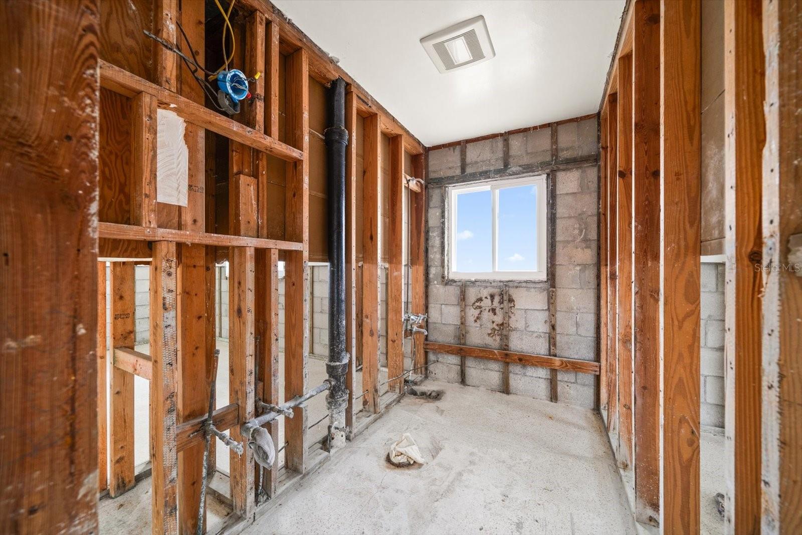 Image 27 of 45 For 2031 20th Avenue Parkway