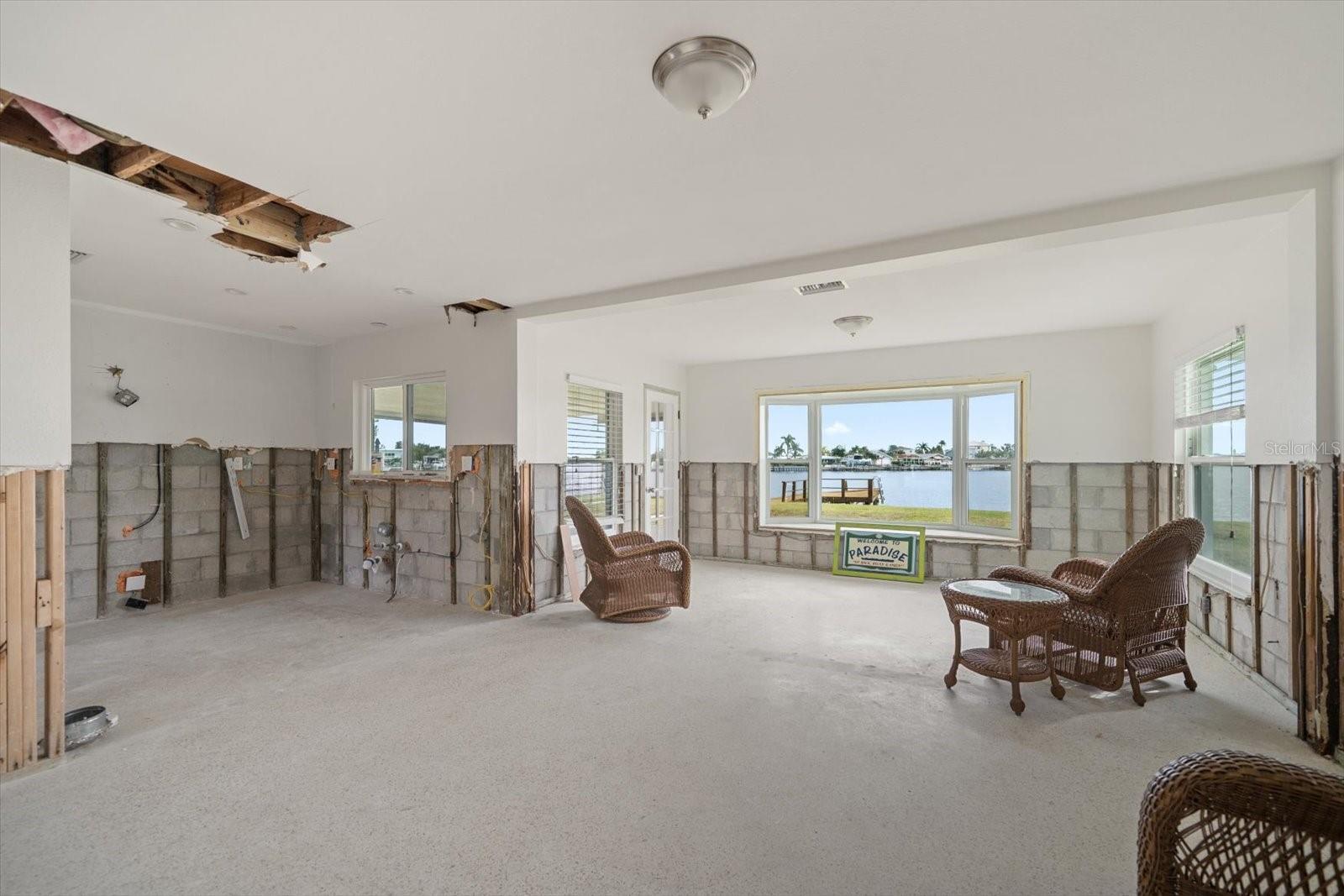 Image 30 of 45 For 2031 20th Avenue Parkway