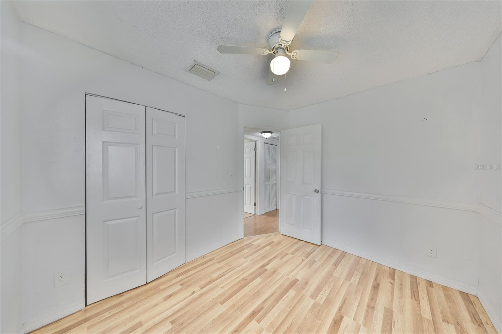 Image 19 of 32 For 6912 40th Avenue N