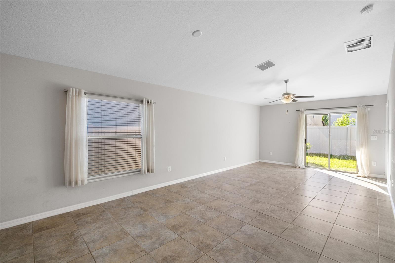 Image 11 of 32 For 10205 Cool Waterlily Avenue