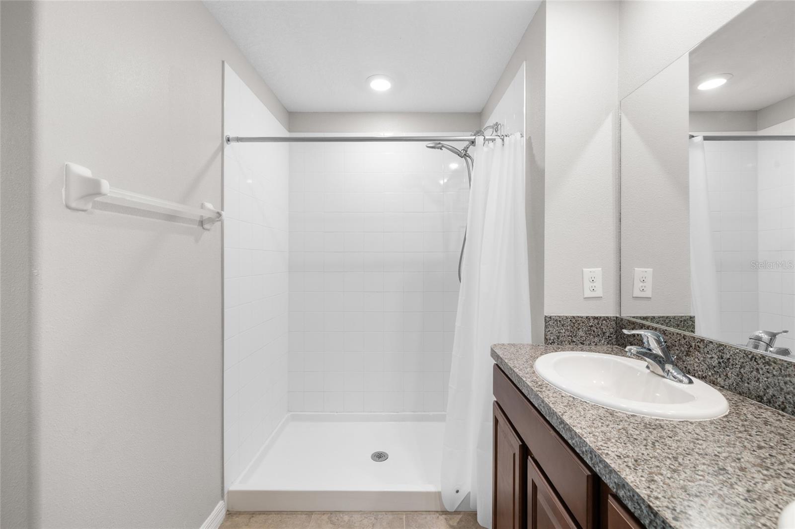 Image 21 of 32 For 10205 Cool Waterlily Avenue