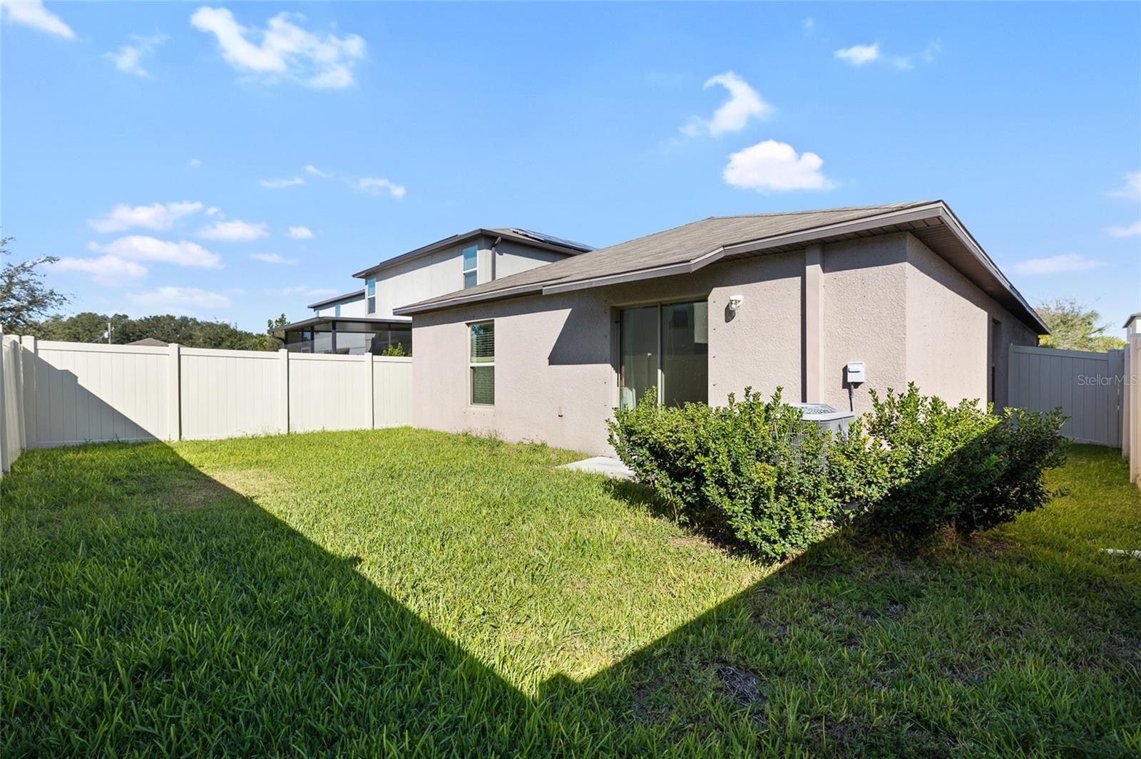 Image 26 of 32 For 10205 Cool Waterlily Avenue