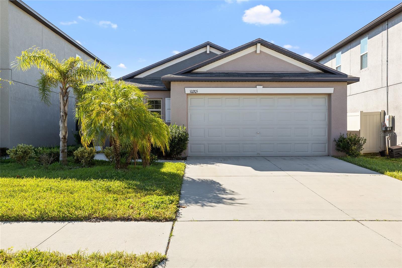 Image 5 of 32 For 10205 Cool Waterlily Avenue