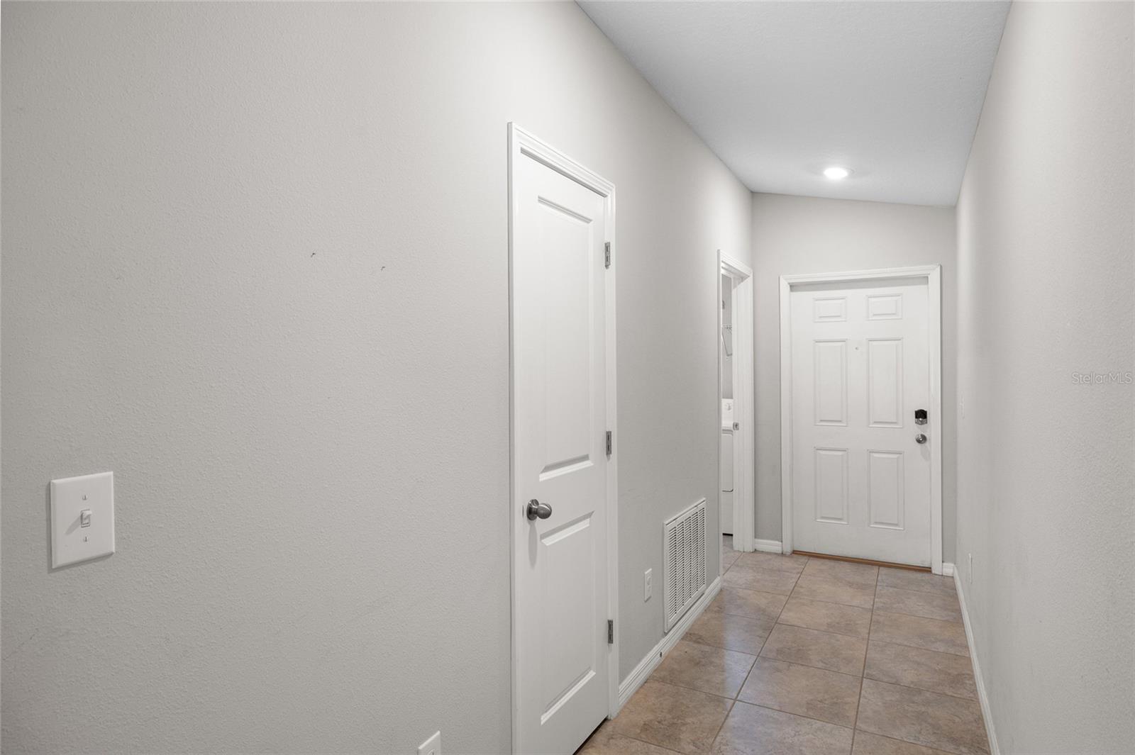 Image 7 of 32 For 10205 Cool Waterlily Avenue