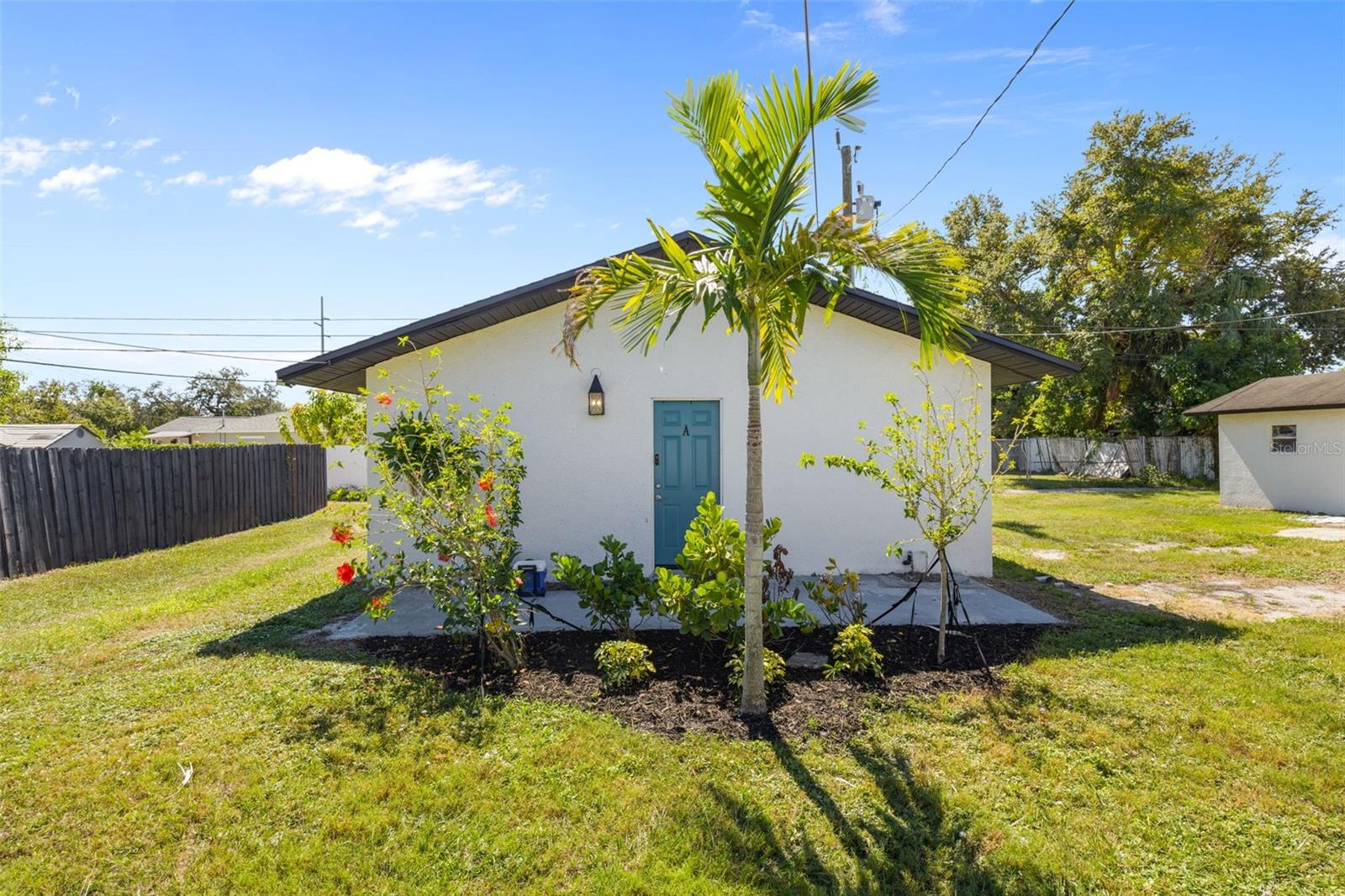 Image 18 of 56 For 2722 14th Avenue S