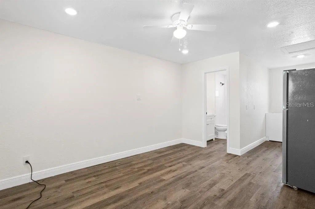 Image 25 of 56 For 2722 14th Avenue S