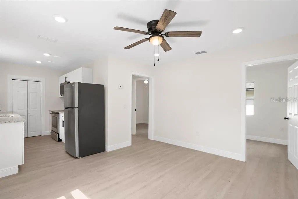 Image 33 of 56 For 2722 14th Avenue S