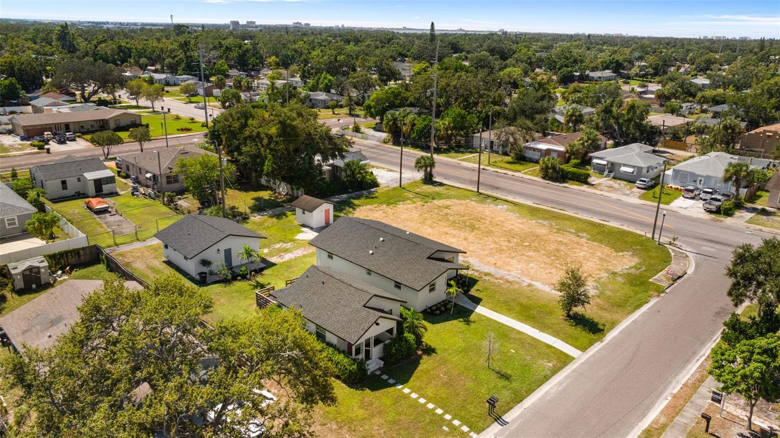 Image 52 of 56 For 2722 14th Avenue S