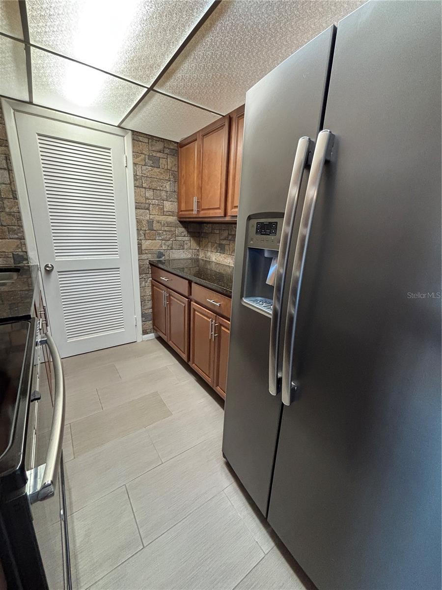 Image 6 of 21 For 1799 Highland Avenue 58