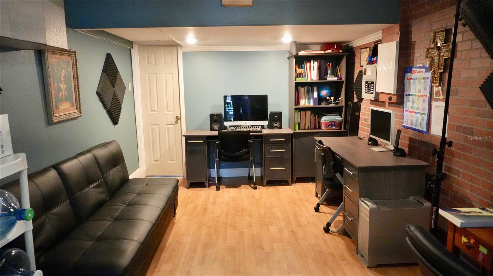 Image 31 of 52 For 12674 Gorda Circle E