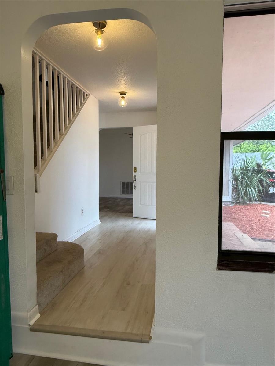 Image 12 of 50 For 2789 Valencia Lane W